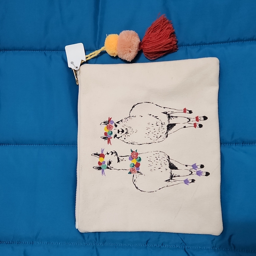 Paper Source Llama Queen Canvas Pouch